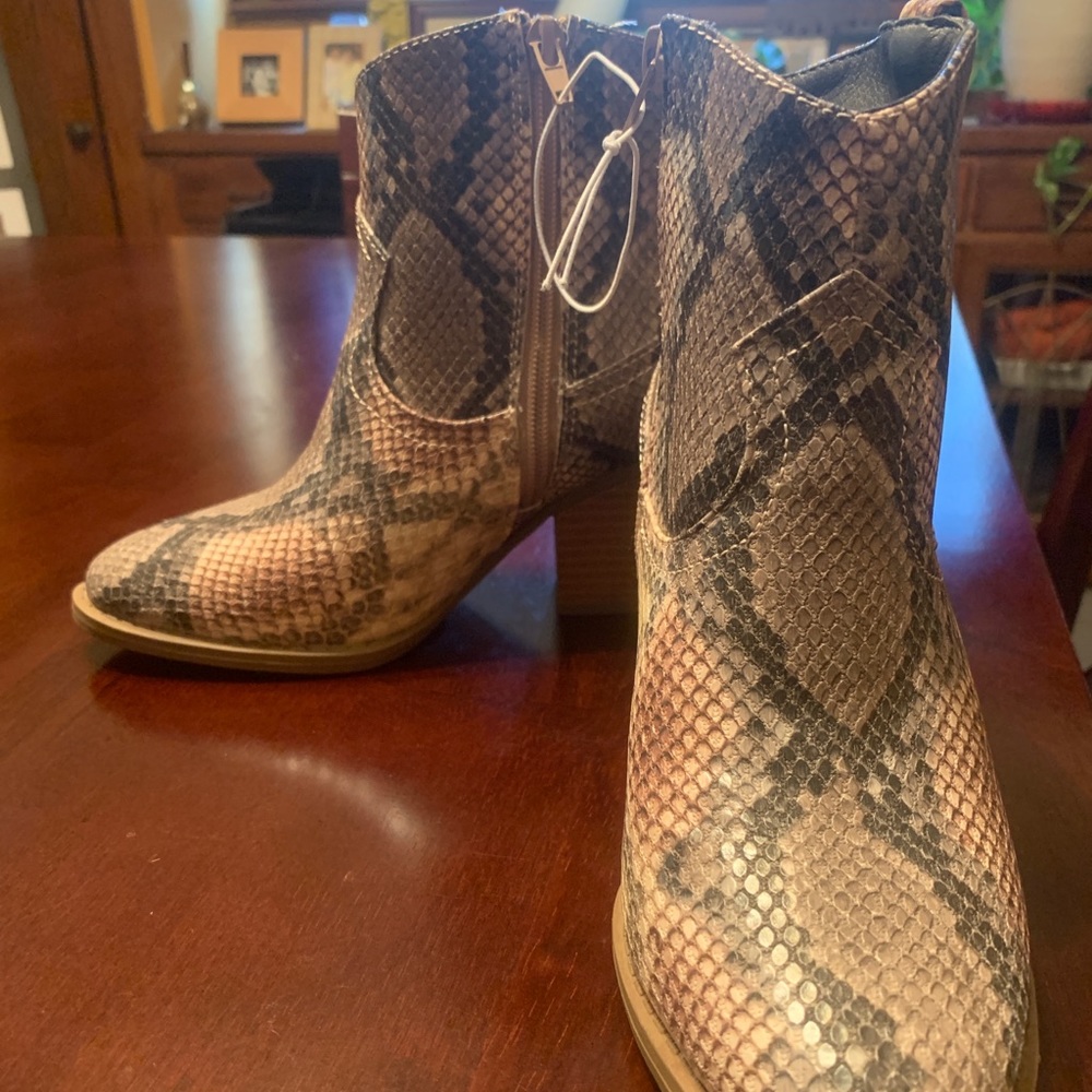 NWOT Ankle booties- Multi-colored